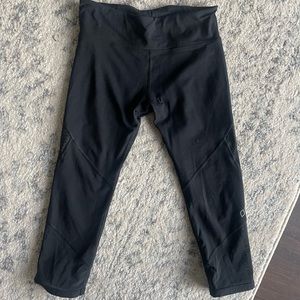 Lorna Jane Cropped Leggings